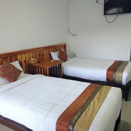 קלאו Full Moon Guesthouse מראה חיצוני תמונה