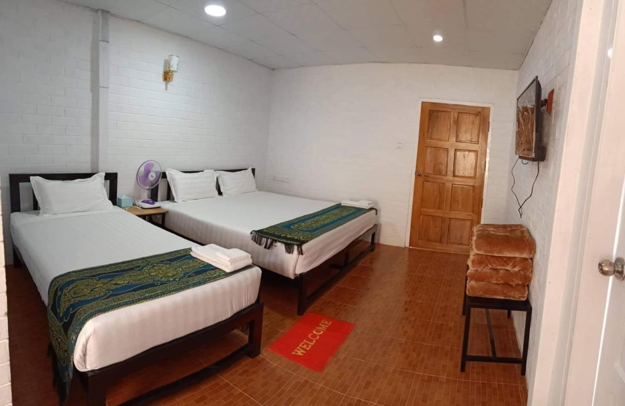 קלאו Full Moon Guesthouse מראה חיצוני תמונה